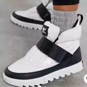 Sorel Joan of Arctic Next Lite Strap Puffer White Winter Sneakers Snow Boots